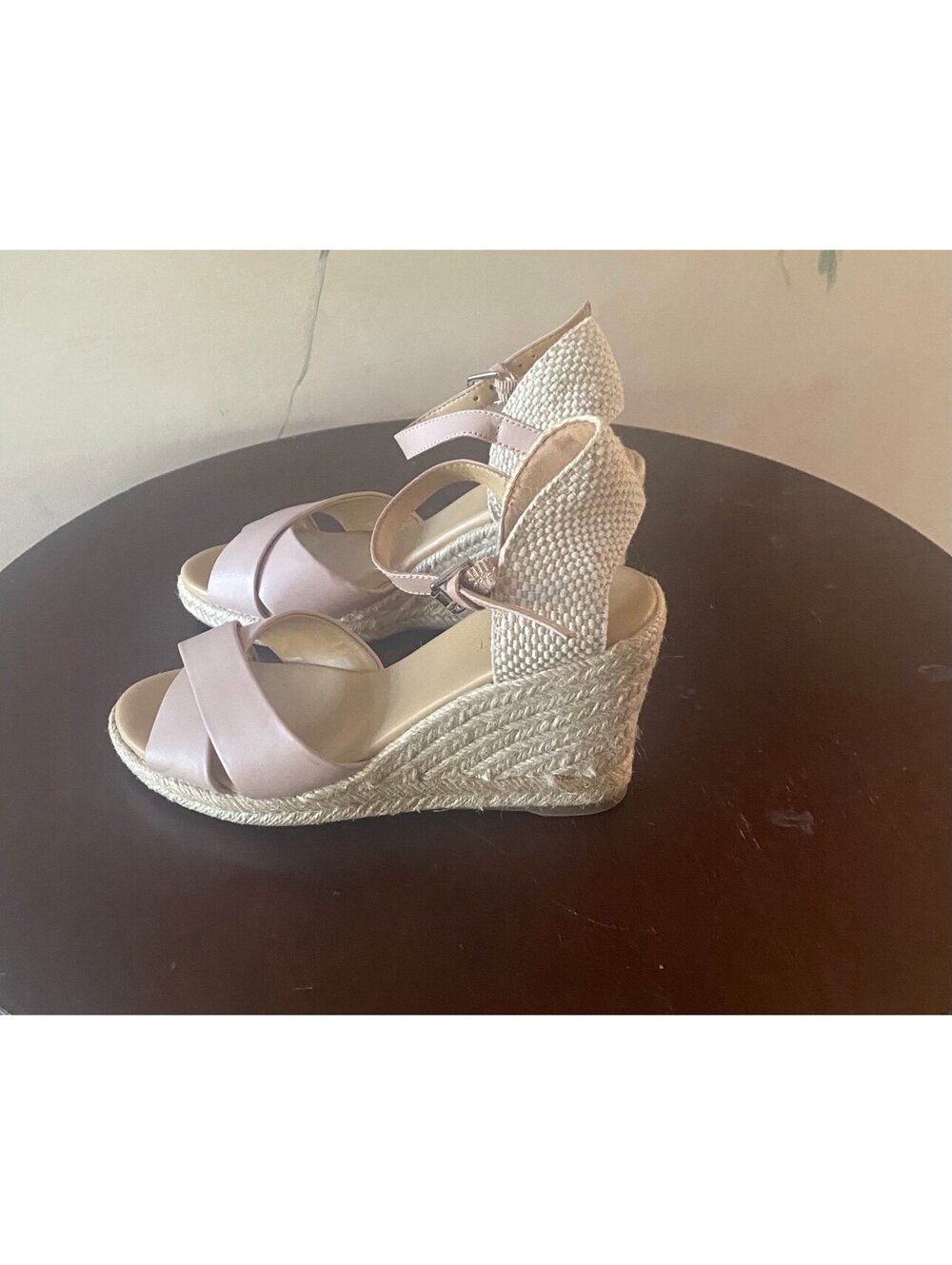 Nine West Women’s Wedge Sandal Size 5M